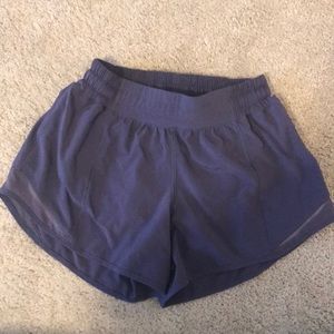 Lululemon Hotty Hot Short II in 4 Long/Tall
